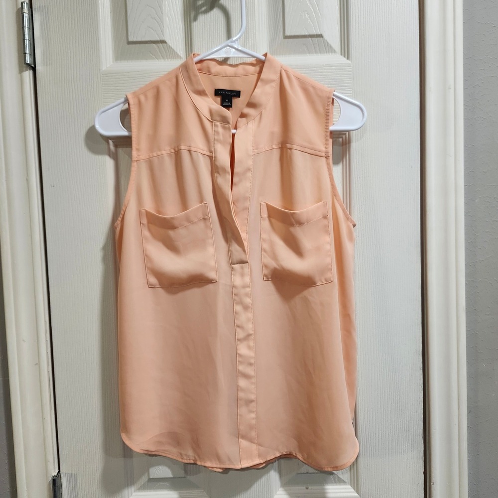 Ann Taylor Sleeveless Split Neck Blouse Peach Pink Utility Pockets XS CA57421